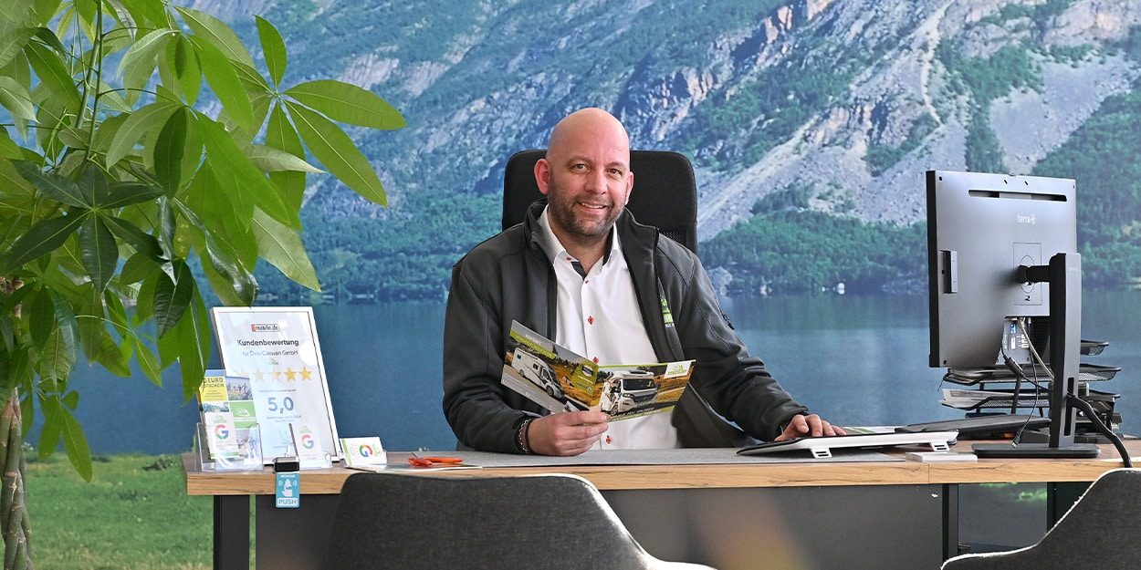 Jan Ueckermann freut sich, die Services von Dein Caravan nun auch in Düsseldorf anzubieten.