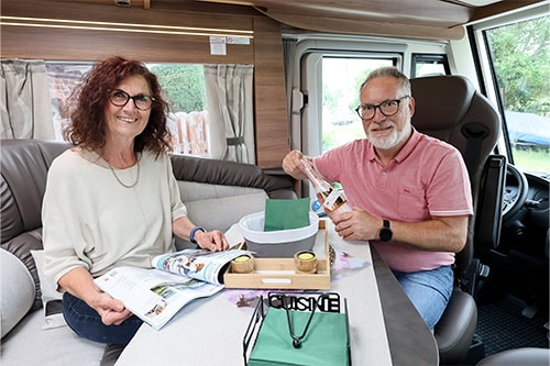 Bei LHM kümmern sich Katja und Heiko Hentsch darum, dass es den Kunden an nichts fehlt.