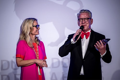 2025 wurde Lothar Hörning bei der Gala der Rheinischen Post „Düsseldorfer des Jahres 2025“ geehrt. Die Laudatio auf ihn hielt NRW-Landtagsabgeordnete Angela Erwin (CDU).